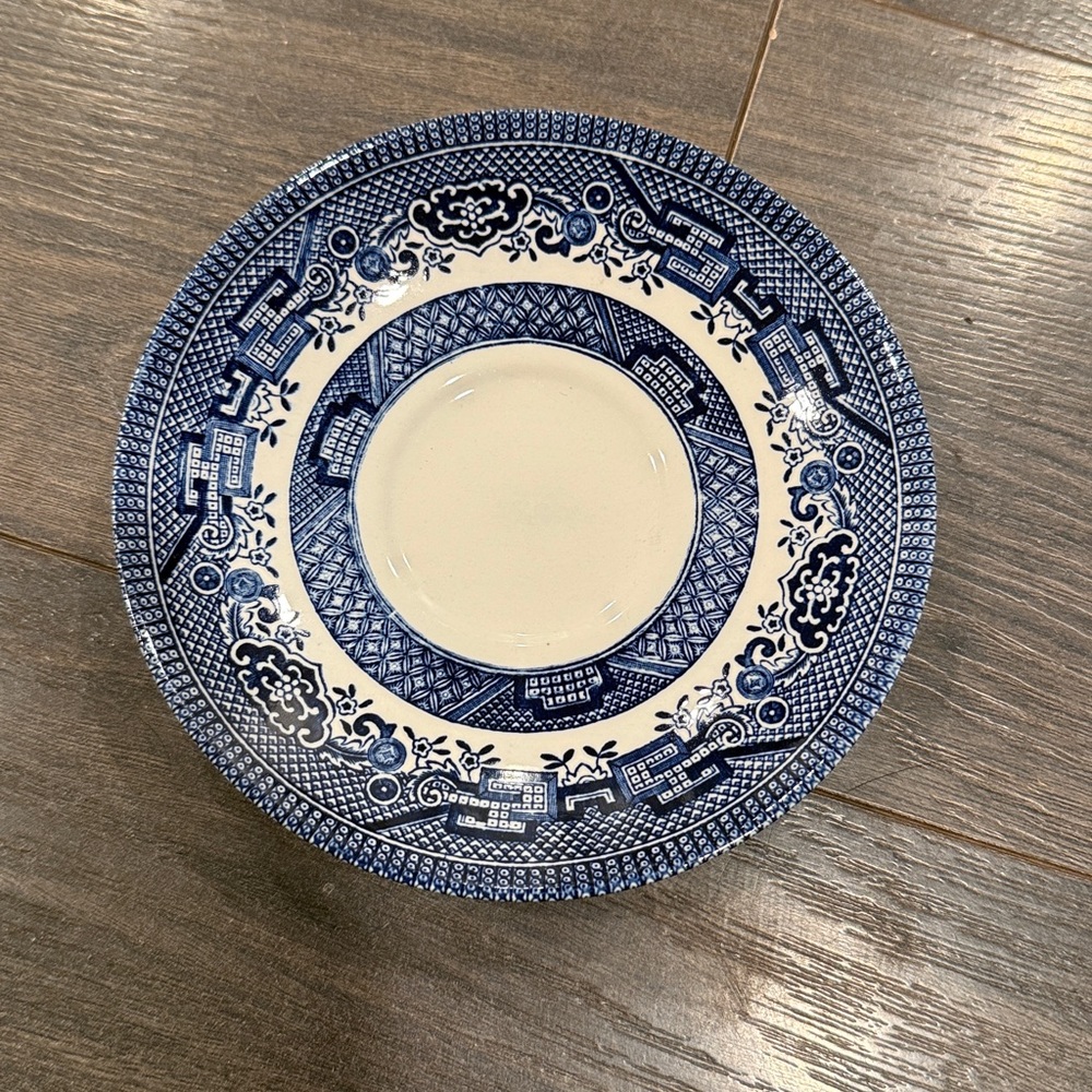 Churchill White & blue Ceramic saucer plate 11:25
